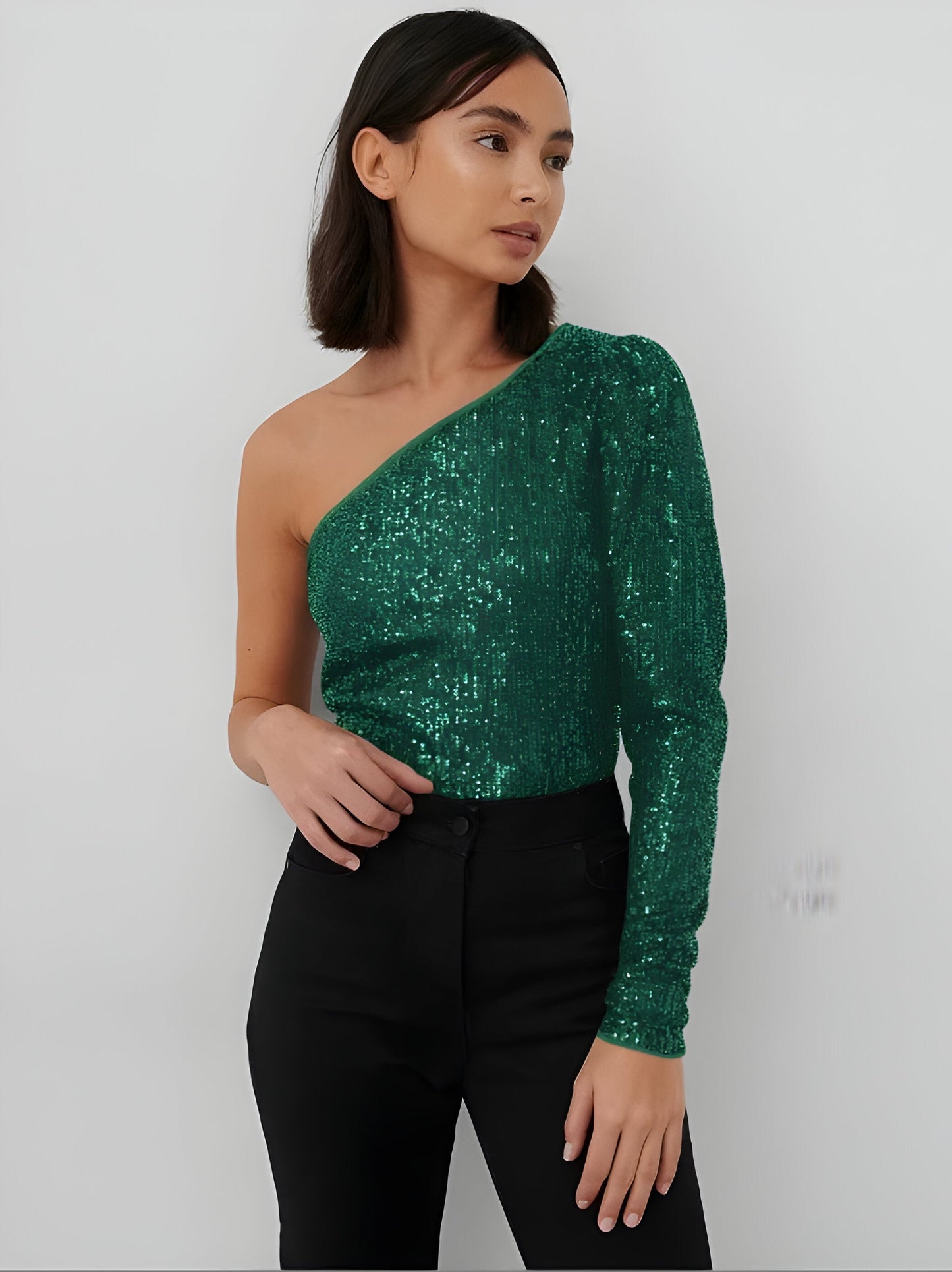 Calen | The perfect one-shoulder top for every occasion